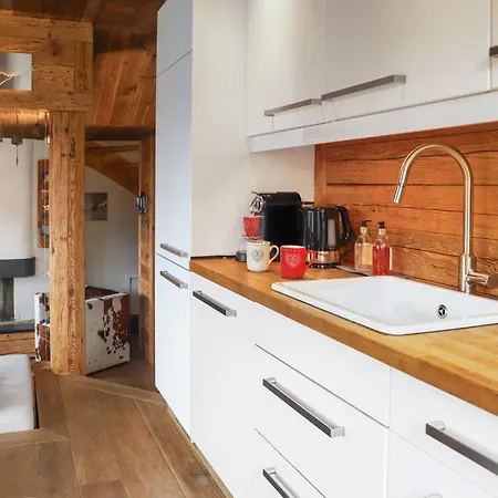 Praz 11 By Interhome וורבייה